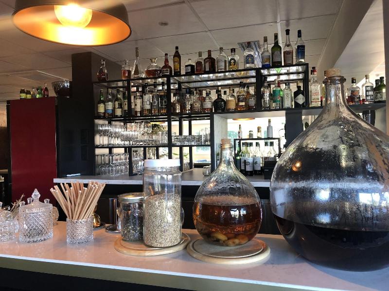 Artemis Hotel Restaurant image