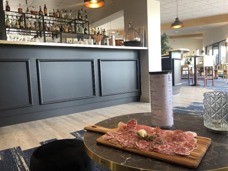 Artemis Hotel Restaurant image