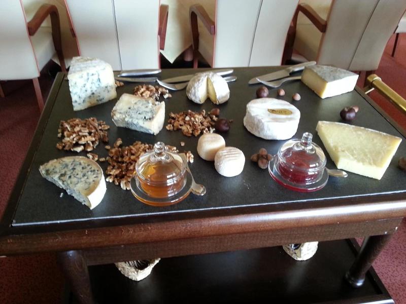 Artemis Hotel Restaurant image