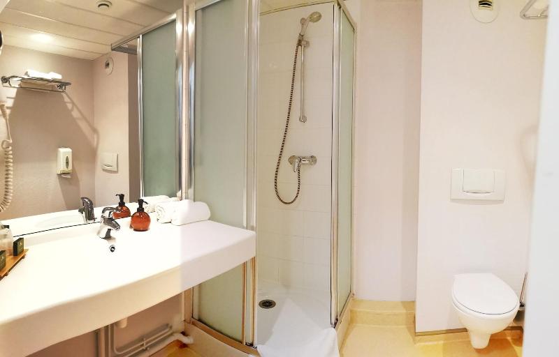 Artemis Hotel Restaurant image