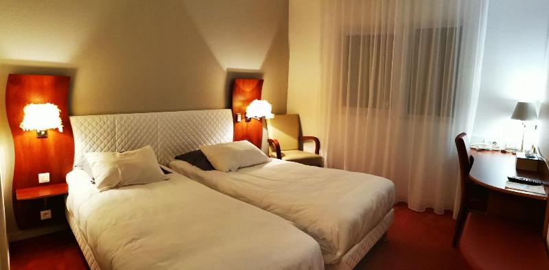 Artemis Hotel Restaurant image
