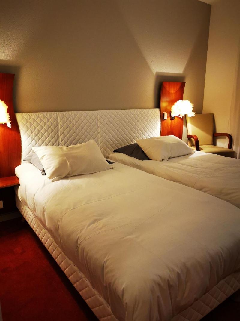Artemis Hotel Restaurant image