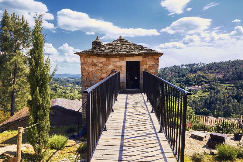 Logis Domaine de Chalvêches image