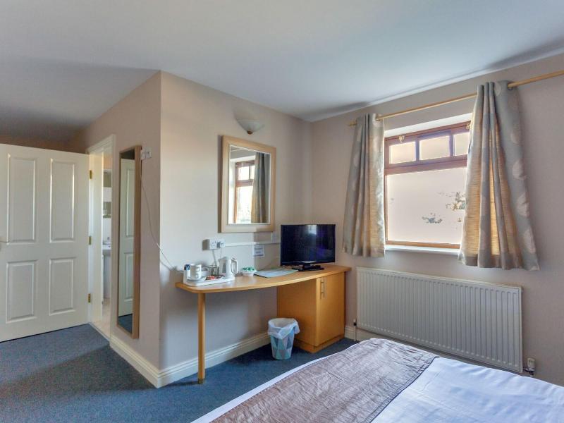 The Holly Hill Inn image