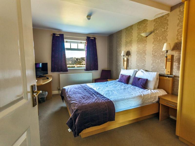 The Holly Hill Inn image