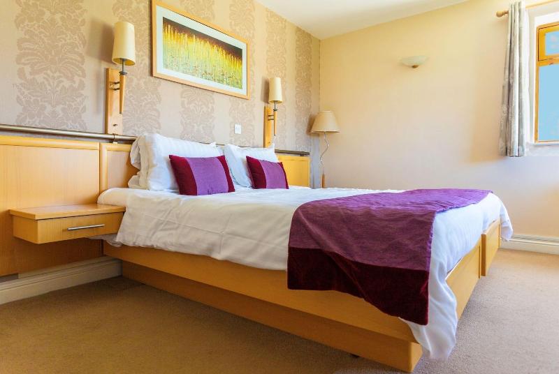 The Holly Hill Inn image