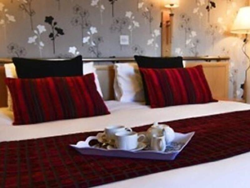 The Holly Hill Inn image