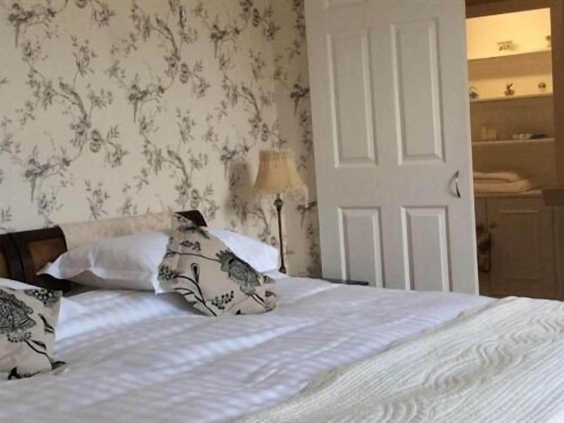 Whashton Springs Farmhouse B&B image