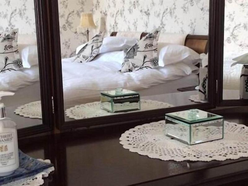 Whashton Springs Farmhouse B&B image