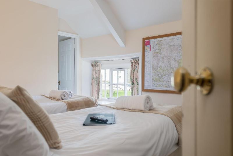 The Royal Oak Inn image