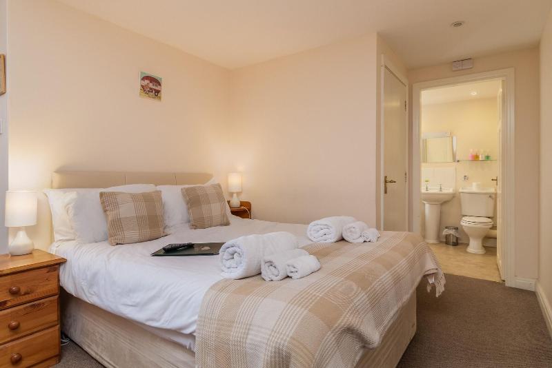 The Royal Oak Inn image