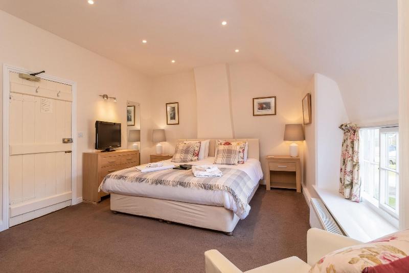 The Royal Oak Inn image