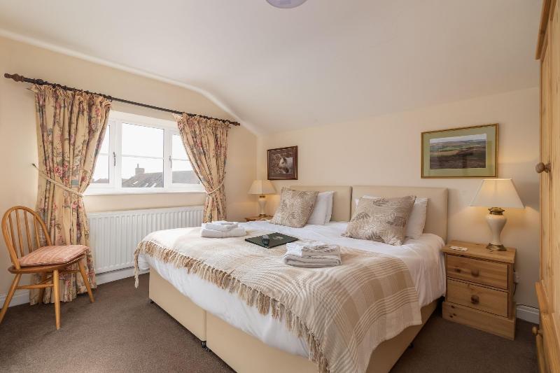 The Royal Oak Inn image