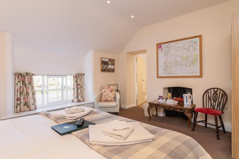 The Royal Oak Inn image