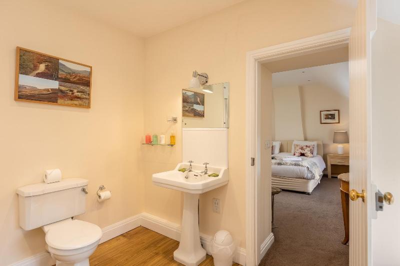 The Royal Oak Inn image