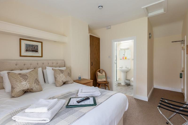 The Royal Oak Inn image