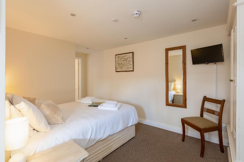 The Royal Oak Inn image