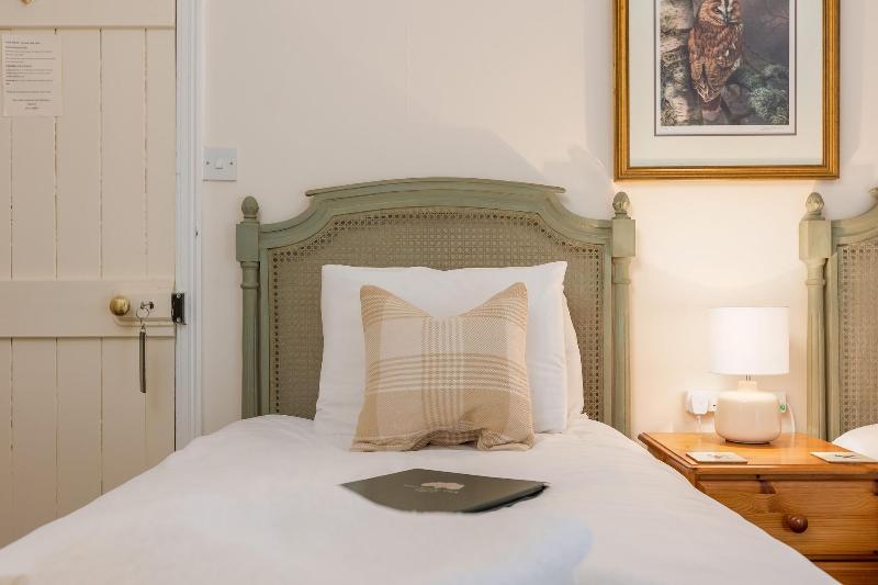The Royal Oak Inn image