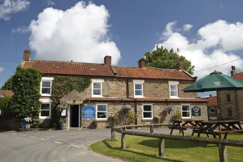 The Horseshoe Inn image
