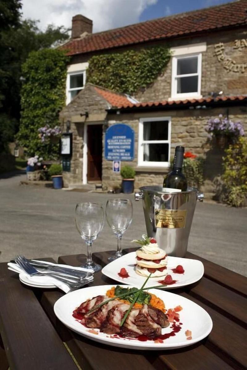 The Horseshoe Inn image
