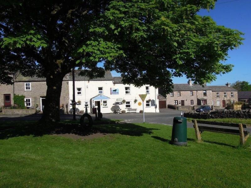 The Black Bull At Nateby image