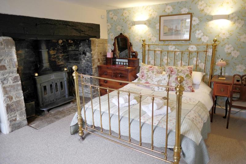 Rams Head Inn image