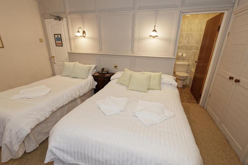Rams Head Inn image