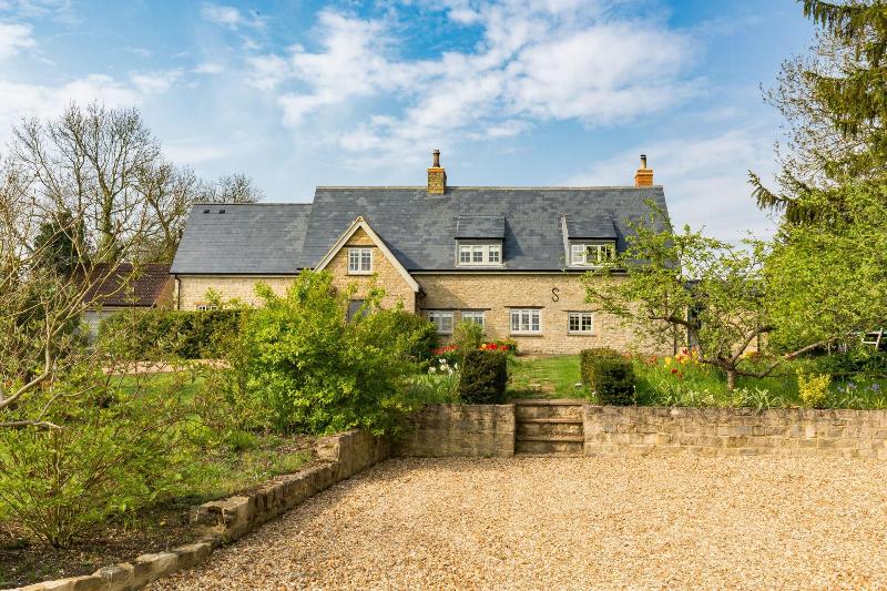 Church End Cottage image