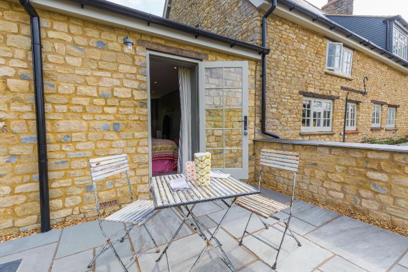 Church End Cottage image