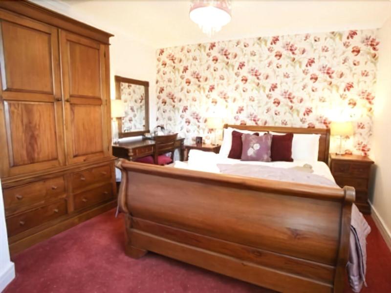 The Notley Arms Inn image