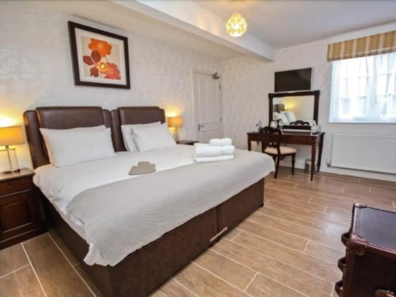The Notley Arms Inn image