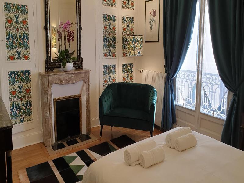 La Maison Leonard image