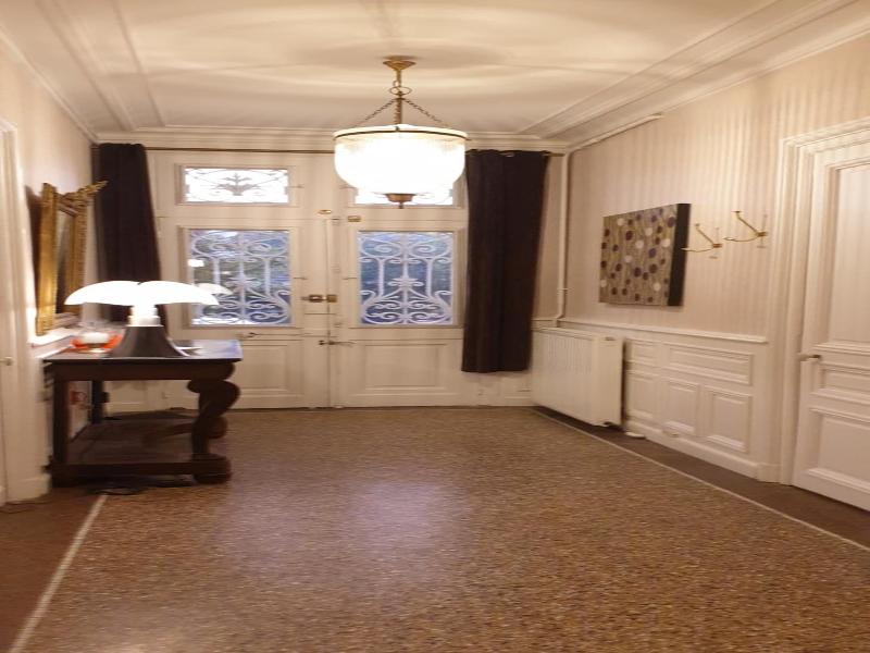 La Maison Leonard image