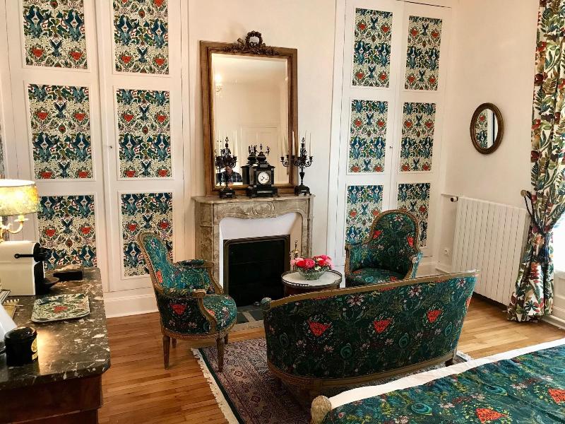 La Maison Leonard image