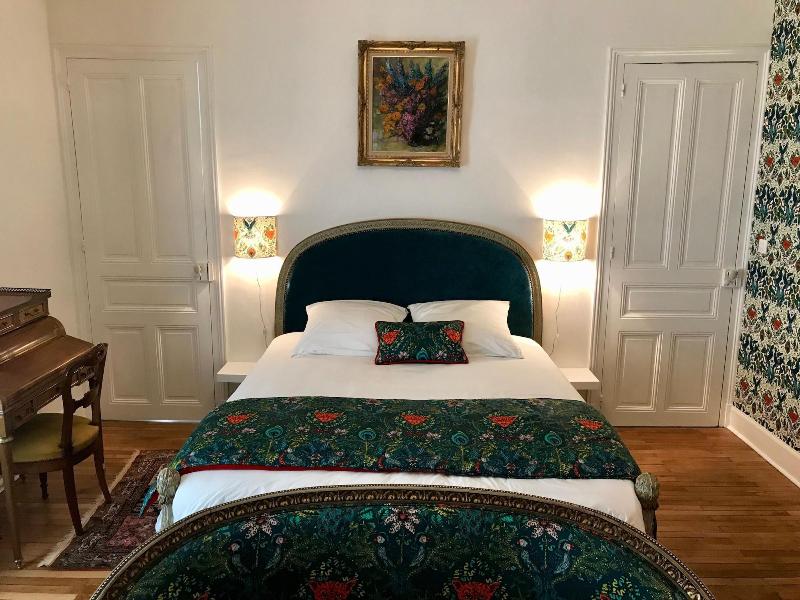 La Maison Leonard image