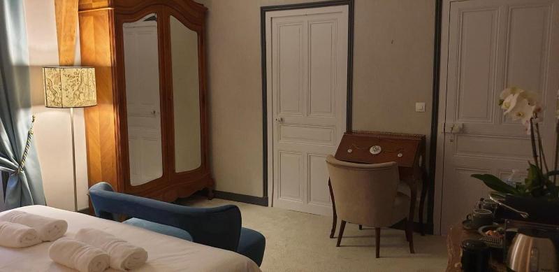 La Maison Leonard image