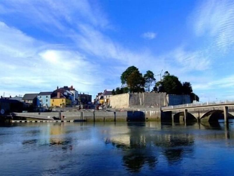 Cardigan Castle image