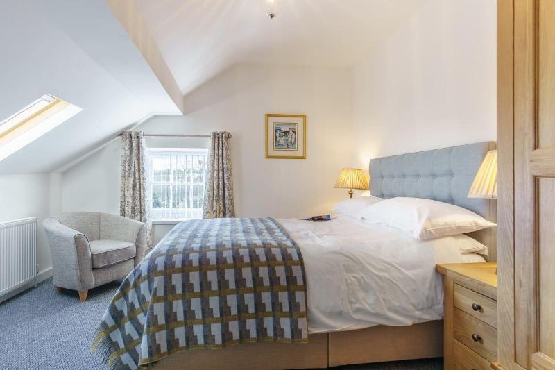 Cardigan Castle image