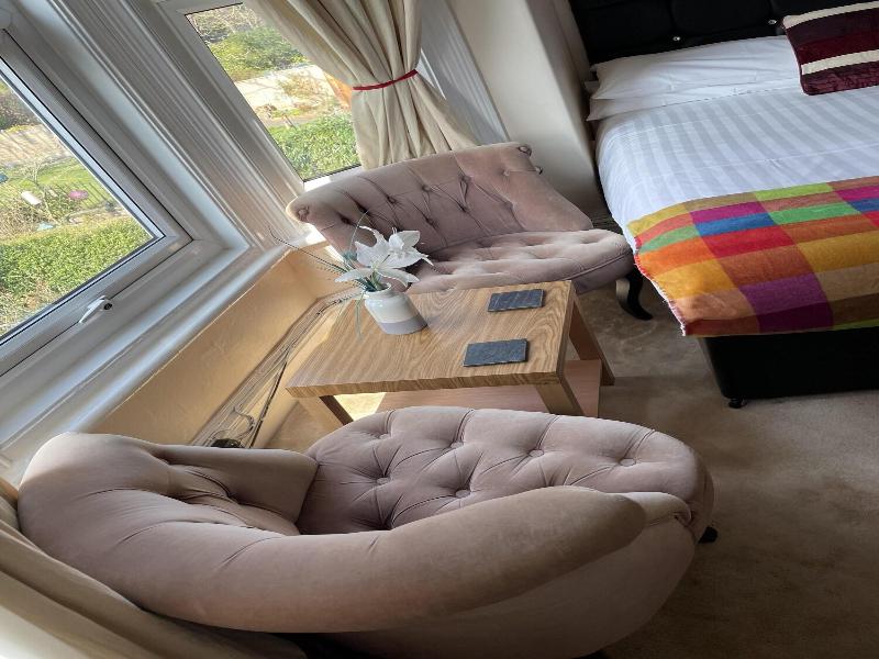 Diamonds Lodge Ltd image