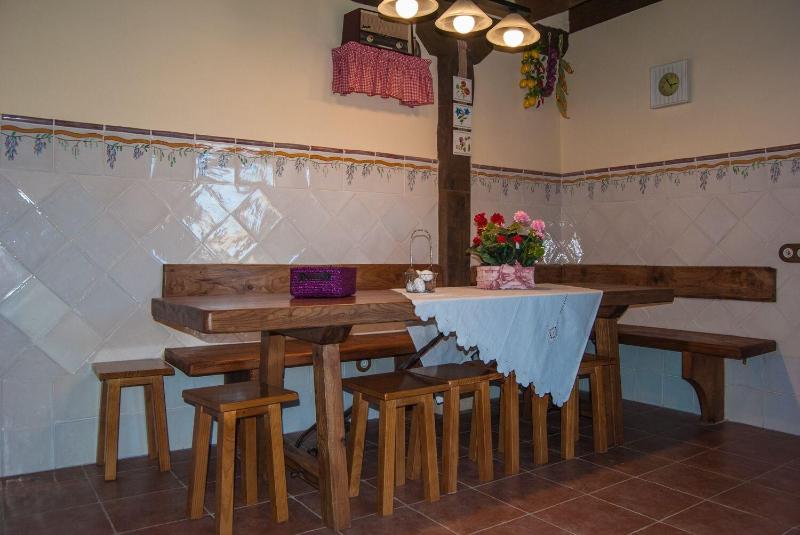 La Fuente Del Pinar image