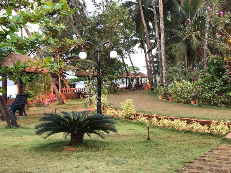 Paradise Lagoon image