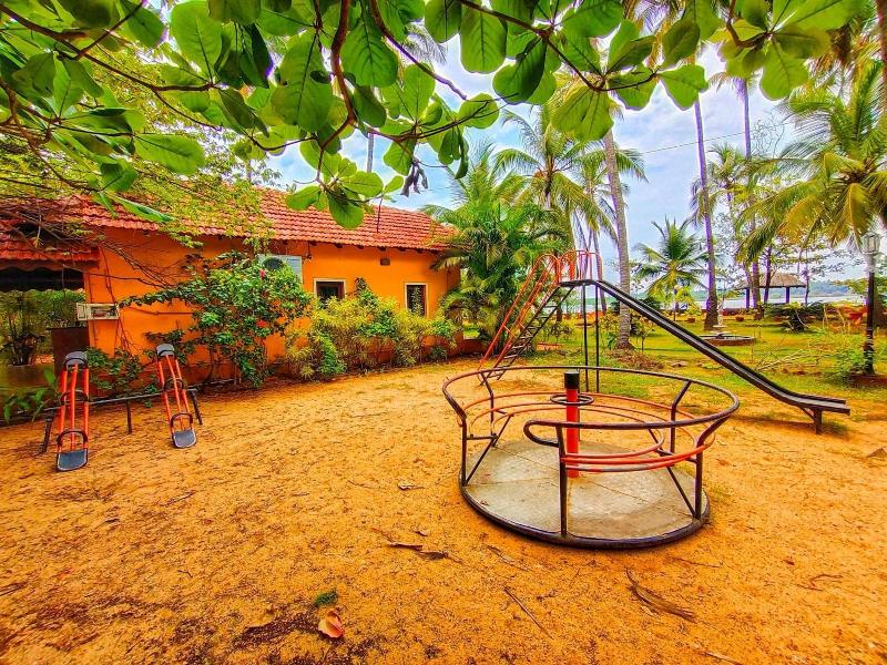 Paradise Lagoon image