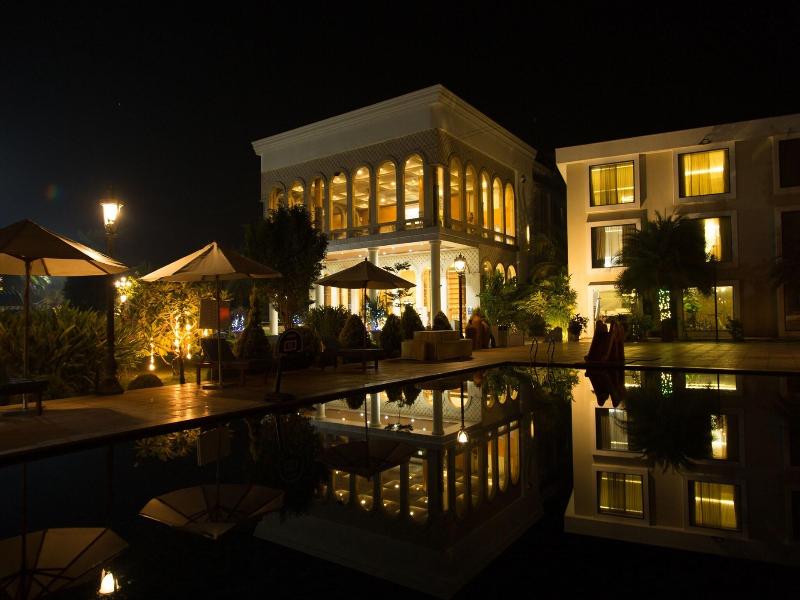 Uva Meridian Bay Resort And Spa