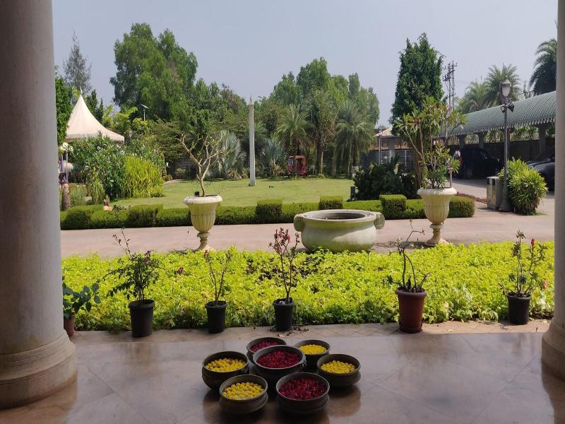 Uva Meridian Bay Resort And Spa