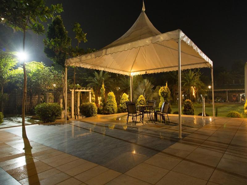Uva Meridian Bay Resort And Spa