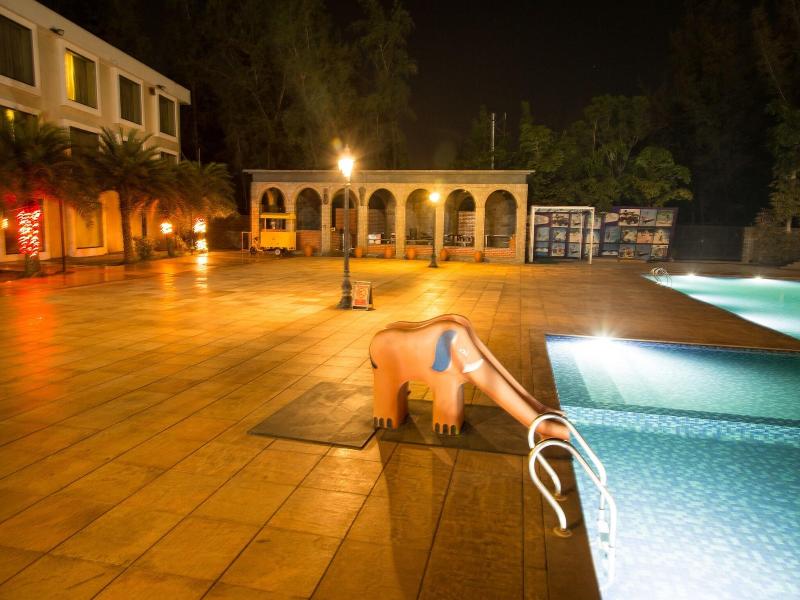 Uva Meridian Bay Resort And Spa