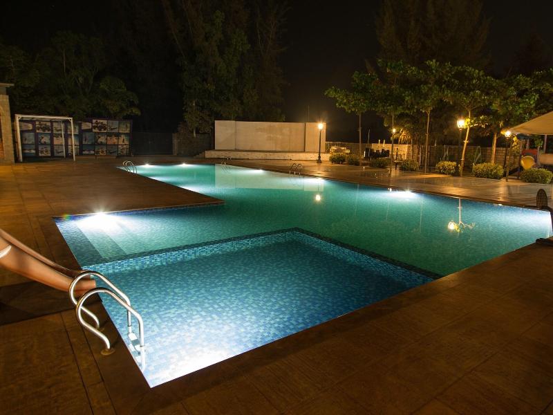 Uva Meridian Bay Resort And Spa