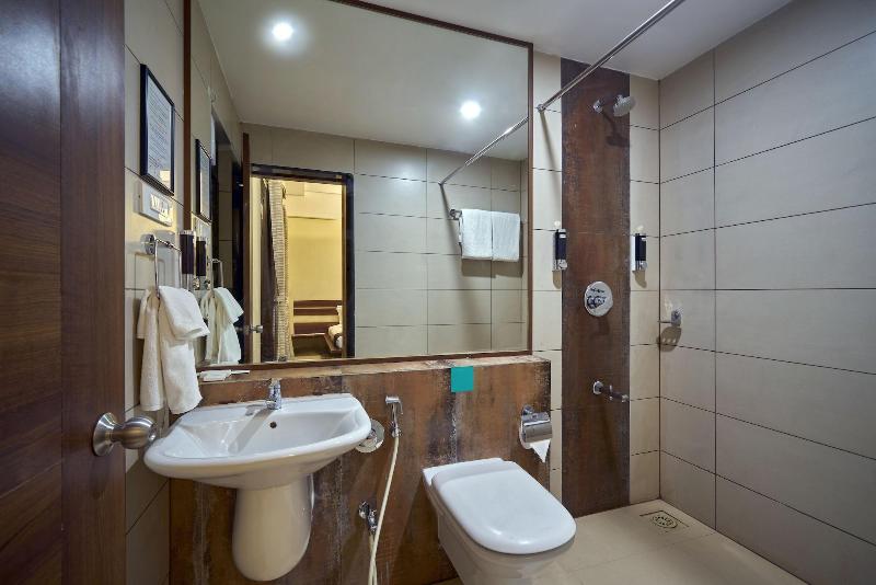 Hotel 3 Leaves Kolhapur image