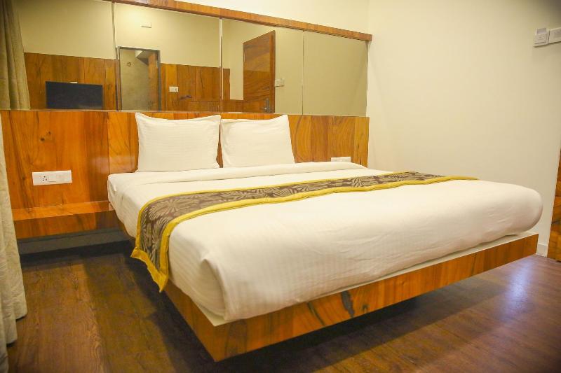 Hotel Madhuri Executive image