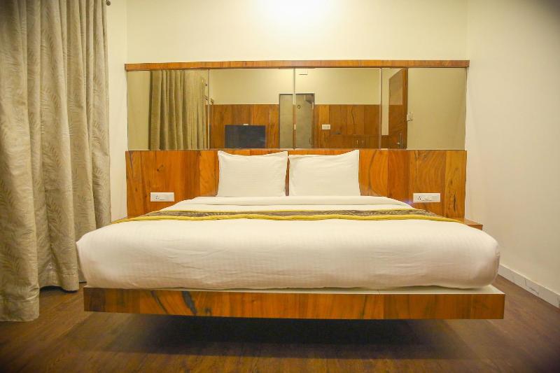 Hotel Madhuri Executive image